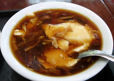 <b>一斤黄豆出6斤豆腐配方？要制作一斤黄豆出六斤豆腐，您需要遵循以下步骤：</b>