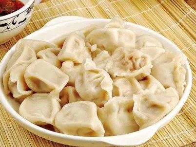 <b>开设一家水饺店，不仅能满足人们对美食的追求，还能为您带来可观的收益。然而，要想在水饺行业取得成功，掌握水饺制作技术是关键。参加水饺培训班，是您从零基础到精通的最佳途径。</b>