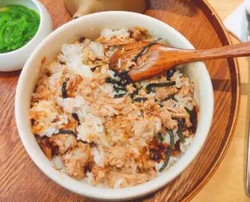 <b>茶泡饭用什么茶比较好？本文将为您介绍几款适合用于茶泡饭的茶，帮助您制作出美味的茶泡饭。</b>