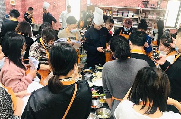 <b>学做麻辣烫小吃去哪里</b>