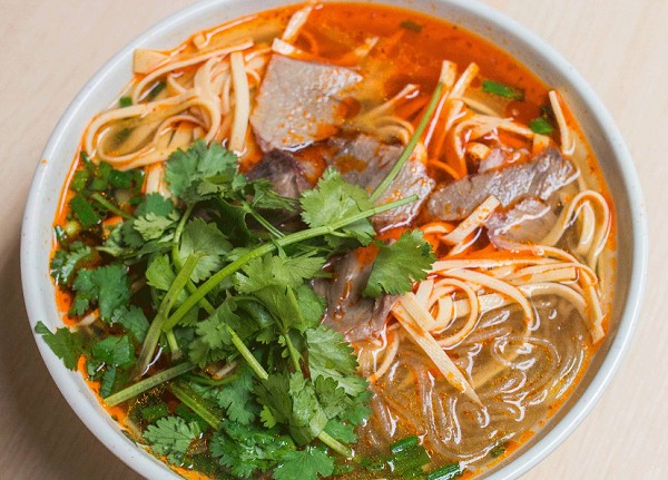 <b>淮南牛肉汤是一道具有浓郁地方特色的美食，淮南牛肉汤哪里学最正宗？可以来山东甄选看一看。想要学习最正宗的淮南牛肉汤制作技艺，推荐以下几个地方</b>