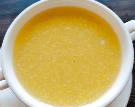 <b>玉米糁粥的做法？玉米糁粥怎么做？玉米糁粥是一道美味可口的粥品，下面是制作玉米糁粥的简单步骤</b>