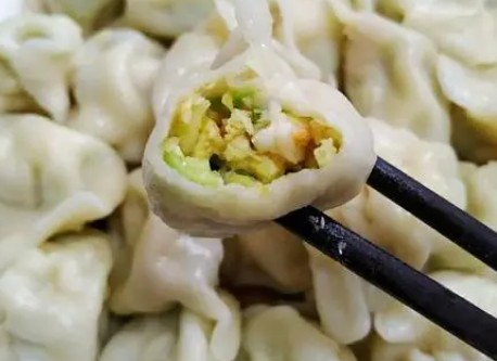 <b>西葫芦素三鲜馅饺子的做法，西葫芦素三鲜馅饺子怎么做？西葫芦素三鲜馅饺子的做法如下</b>