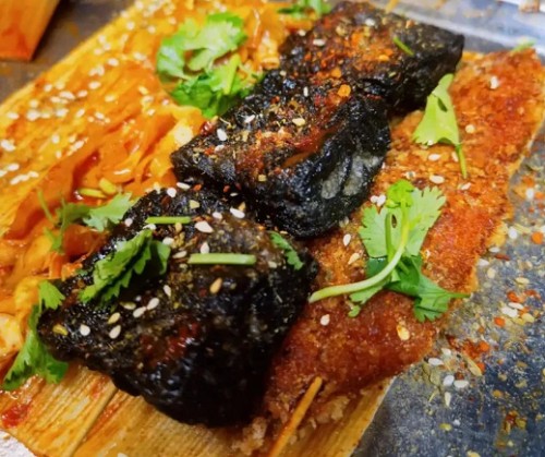 <b>想要掌握正宗臭豆腐的制作技艺，参与专业的臭豆腐培训成为了越来越多美食爱好者的首选，臭豆腐培训哪里有？臭豆腐培训去哪里 ？下面带你详细了解一下。</b>