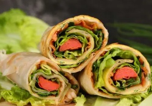 <b>学做鸡蛋灌饼多少钱？鸡蛋灌饼培训费用多少？学习制作鸡蛋灌饼的费用因地区、教学内容、培训机构的声誉和水平而有所不同。一般来说，鸡蛋灌饼的培训费用在1000元至3000元之间。下面将详细探讨学习鸡蛋灌饼的成本及其培训费用。</b>